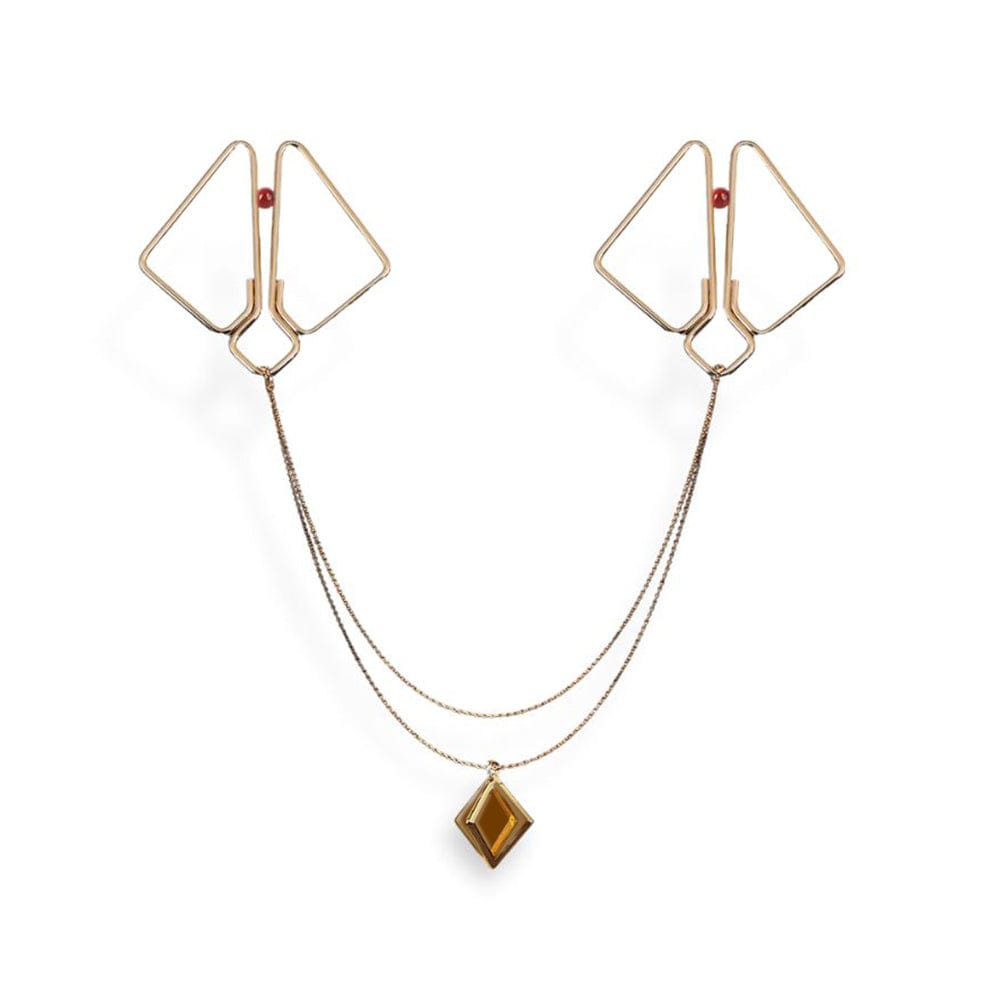 Two-way design gold nipple clamps and necklace with versatile sensations.